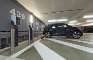 Aυτοκίνητο: Οι περισσότερες χώρες της ΕΕ έχουν μείνει πίσω στις υποδομές φόρτισης ηλεκτρικών αυτοκινήτων